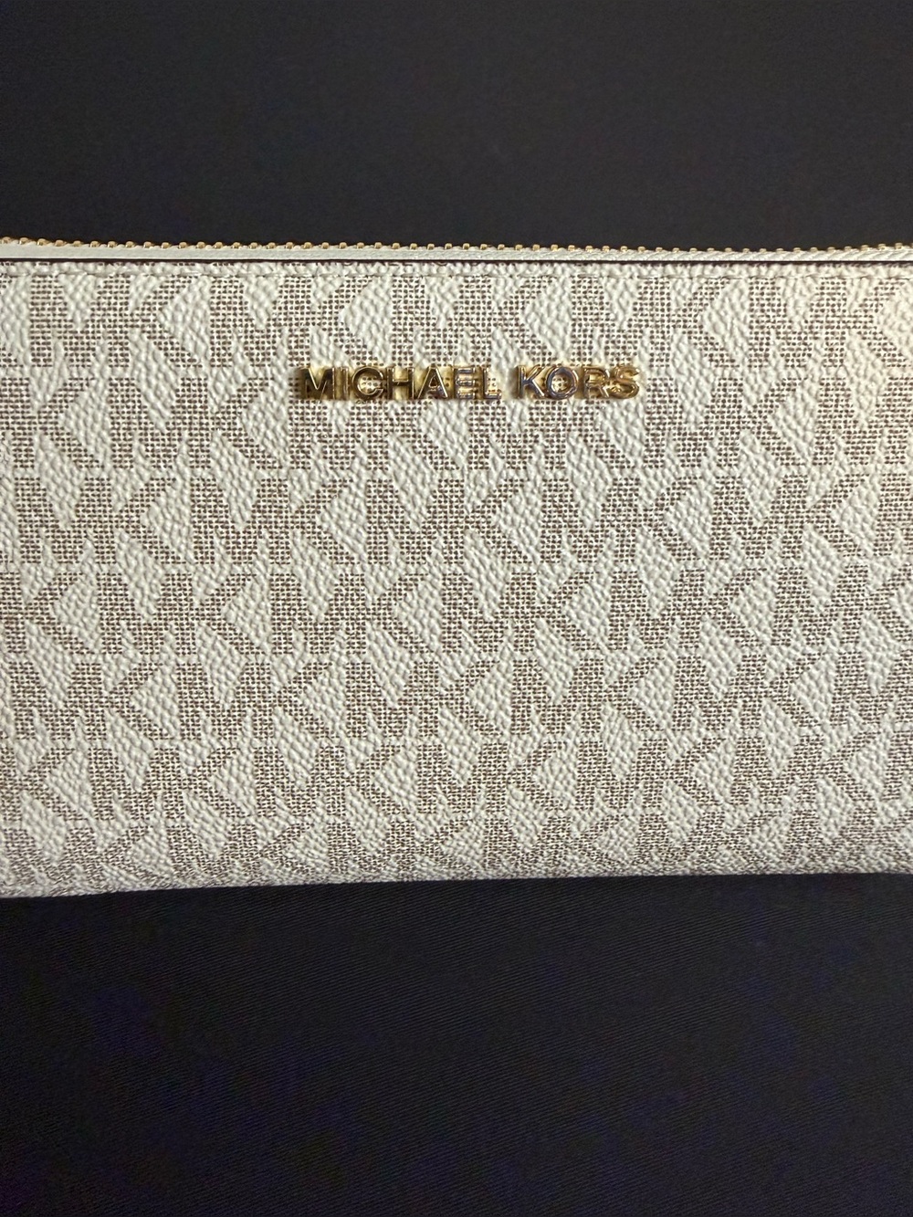 Michael Kors Jet Set Zip Wallet with Gold Logo